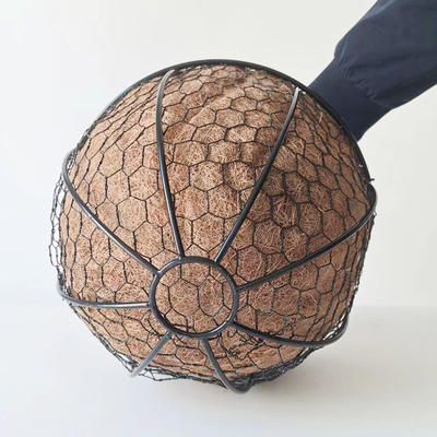 庭の装飾の金属ココヤシのシュロのココヤシはさみ金が付いている掛かるプランター バスケット